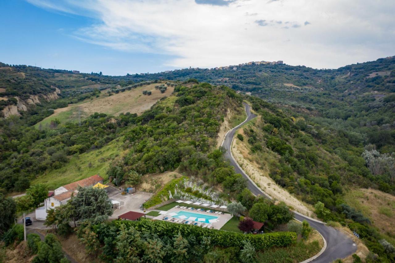 Hotel Il Paesaggio Lunare Aliano Exterior foto